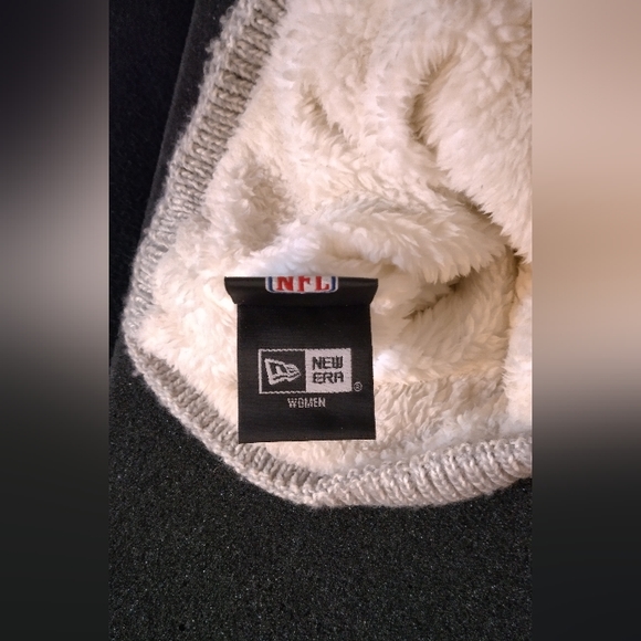 NFL New York Giants Pom Pom beanie hat - Picture 4 of 4